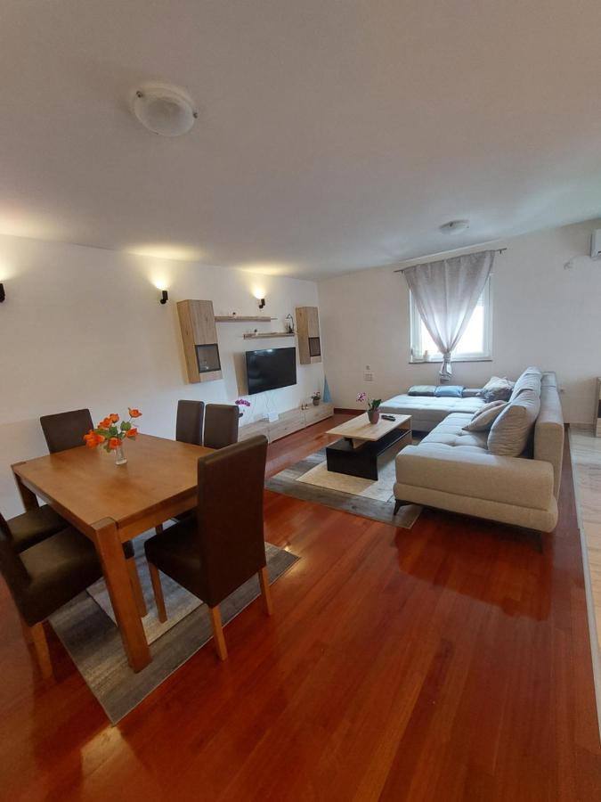 Apartment Violeta Medolino Esterno foto